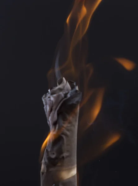 Palenie Papierosów Dymu Czarnym Tle — Zdjęcie stockowe