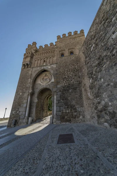 Toledo Utfärda Utegångsförbud För Puerta Del Sol Solen Dörren Spanien — Stockfoto