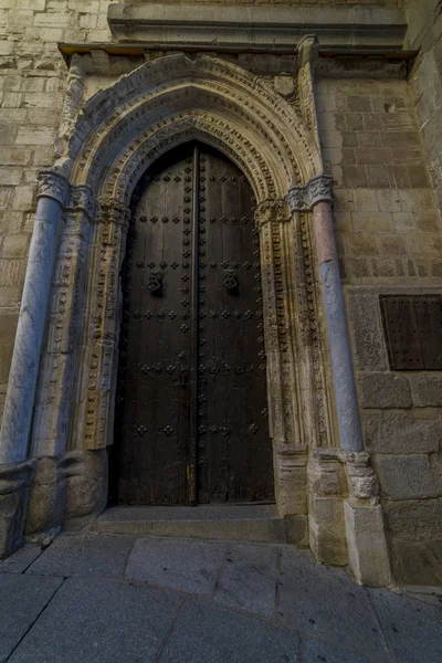 托莱多 大教堂 Primada 圣玛丽亚 托莱多门面西班牙教堂的哥特式风格 — 图库照片