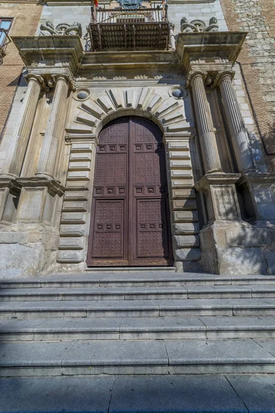 Huge Medieval Wooden Door Tall Stone Columns Medieval Church City — Stock Photo, Image