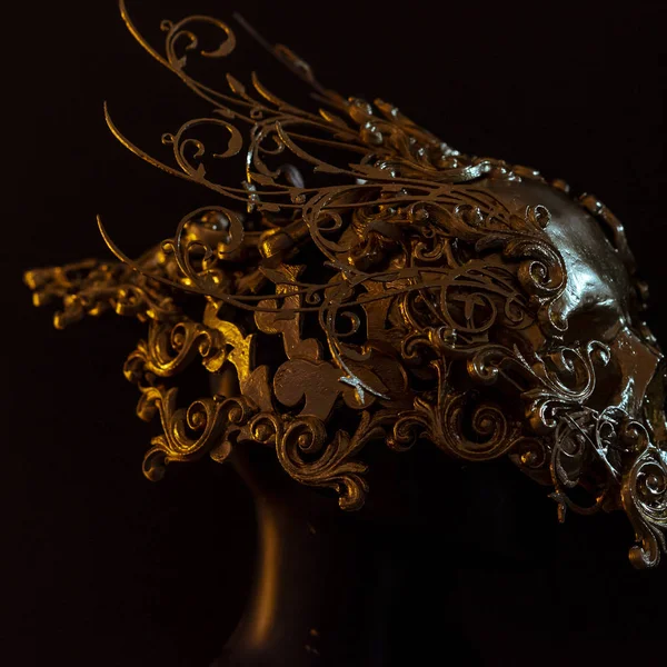 Gold Altın Kafatası Yazıcı Ile Yapılmış Halloween Veya Korku Sahneleri — Stok fotoğraf