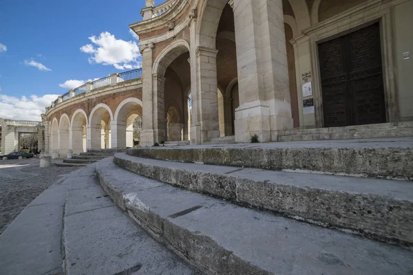 Kostel San Antonio Aranjuez Madrid Španělsko Kamenné Oblouky Chodník Spojené — Stock fotografie