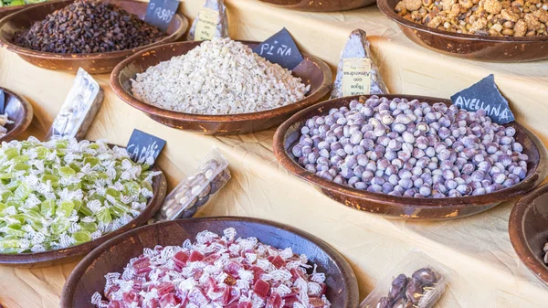 Dolci Artigiani Barrette Caramelle Liquirizia Noci Con Zucchero Dolci Fatti — Foto Stock