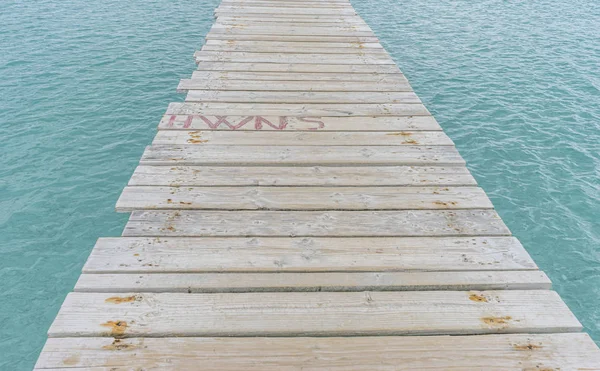 Wooden Pier Calm Turquoise Waters Mediterranean Sea Holiday Scenes Sense — Stock Photo, Image