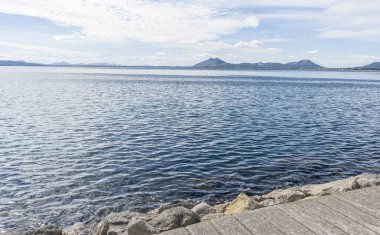 Mallorca, Akdeniz'de sakin turkuaz sular, sakin bir duygu ile tatil sahneleri