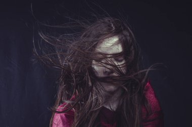 Genç, Ergenlik, gençlik sorunları, depresyonlar ve kişinin psikolojisindeki değişiklikler, depresyon kavramı