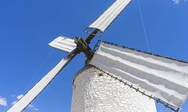 Europa Witte Windmolen Voor Het Slijpen Van Tarwe Stad Consuegra — Stockfoto