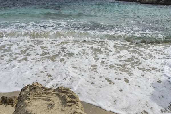 マヨルカ島 バレアレス諸島 スペインのビーチでターコイズ地中海 — ストック写真