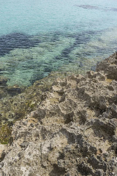 Águas Marinhas Mediterrânicas Turquesa Nas Praias Ilha Maiorca Ilhas Baleares — Fotografia de Stock