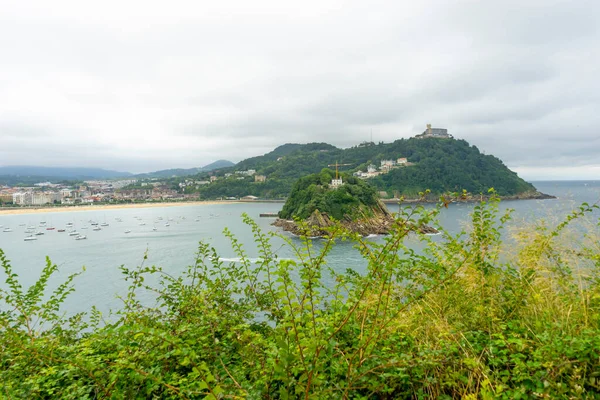 Vista Para Cidade San Sebastian Com Praia Concha Monte Urgull — Fotografia de Stock