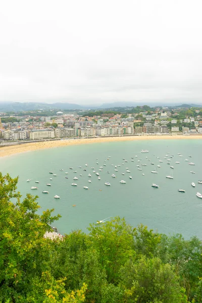 Férias Vista Para Cidade San Sebastian Com Praia Concha Monte — Fotografia de Stock