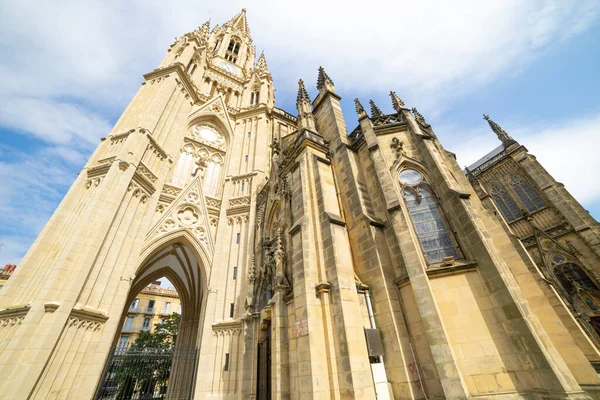 Torre Principale Con Pinnacoli Neogotici Cattedrale Buen Pastor Nella Città — Foto Stock