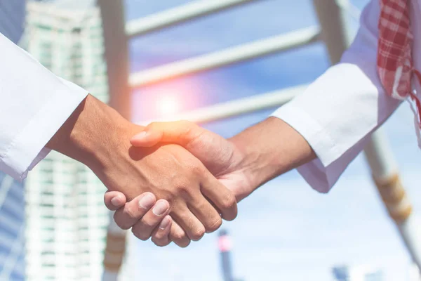 Two Confident Arab Businessman Shaking Hands Successful Business Partners Negotiating — Stock Photo, Image