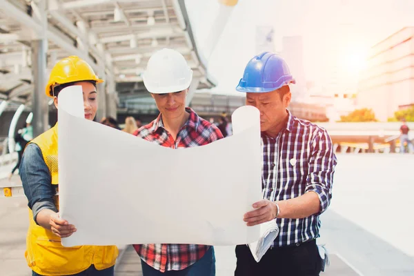 Engineer Meeting Architectural Project Working Partner Engineering Tools Workplace — Stock Photo, Image