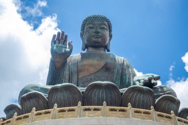 Tian Tan Buddha, büyük Budda, muazzam Tian Tan Buda Hong Kong Po Lin manastırda. Dünyanın en yüksek açık oturmuş bronz Buda Ngong ping 360 bulunmaktadır..