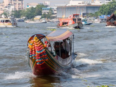 Bangkok Chao Praya Nehri feribot trafiği