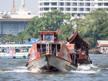 Bangkok Chao Praya Nehri feribot trafiği