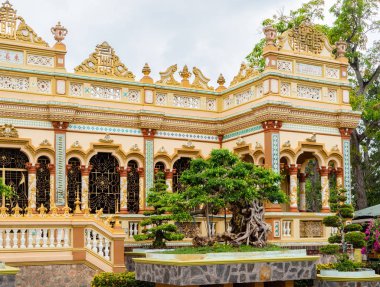 My Tho, Vietnam'daki Vinh Trang Tapınağı