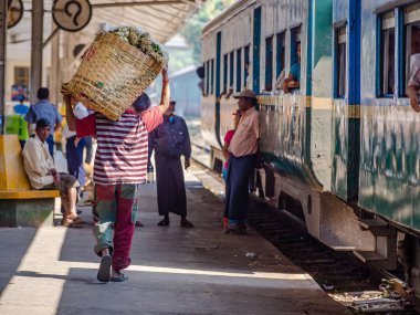 Yangon merkez tren istasyonu, Myanmar
