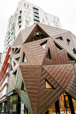 Rotterdam, Hollanda - 22 Mayıs 2018: Futuristik cephe Pauluskerk (Pauls kilise). Bu herkesin yürüyüş ve insanların bakım için toplumun alttan bilinen diaconal merkezidir.