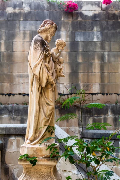 Sliema Malta Agosto 2019 Estatua Religiosa Patio Interior Iglesia Nuestra —  Fotos de Stock