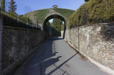 göl, bina ve manzara bahar