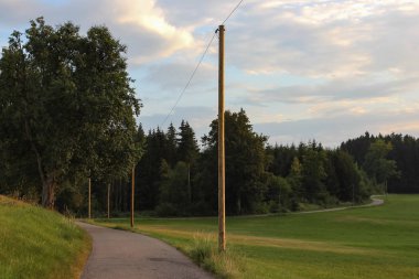 Yaz akşam yolda Güney Almanya