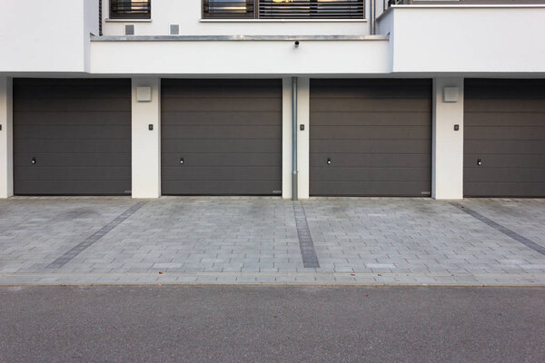 жилой район современной архитектуры в сельской местности южной Германии
