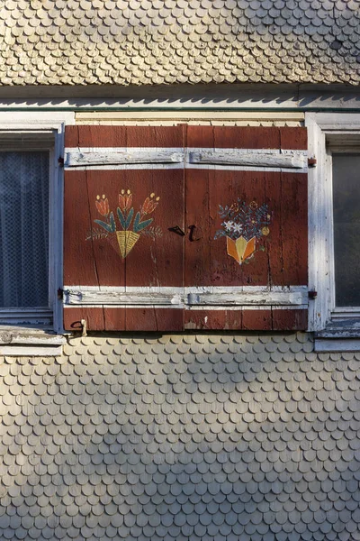 Wooden Facade Painted Shutters Bavarian Farmhouse — Stock Photo, Image