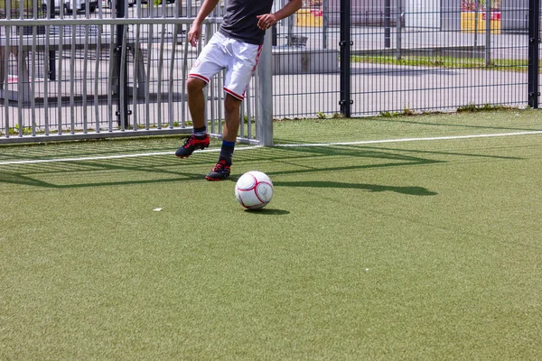 Jogador Amador Futebol Dia Ensolarado Sul Alemanha — Fotografia de Stock