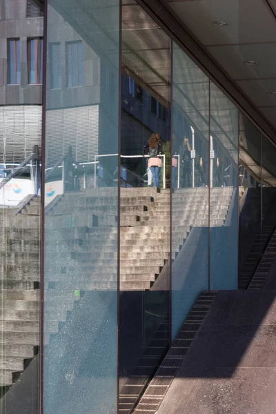 Modernes Gebäude Mit Glas Und Betonelementen Deutschland — Stockfoto