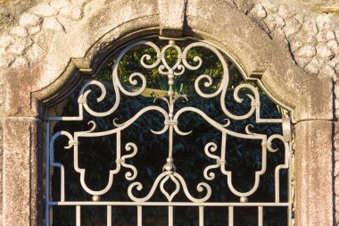 cepheler ve Botanik Bahçesi, verbania İtalya lago maggiore bir sıcak güneşli üzerinde ayrıntılarını ilkbahar sabah bina