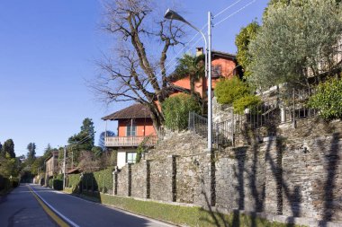 göl, bina ve manzara bahar