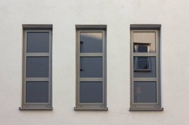 Almanya'da bina sonbahar akşam eski şehrin yenilenmiş cephe