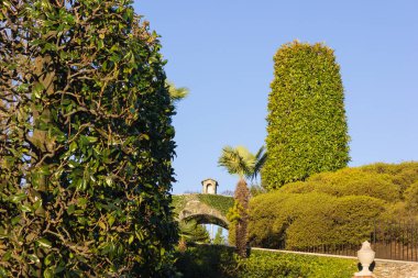 cepheler ve Botanik Bahçesi, verbania İtalya lago maggiore bir sıcak güneşli üzerinde ayrıntılarını ilkbahar sabah bina
