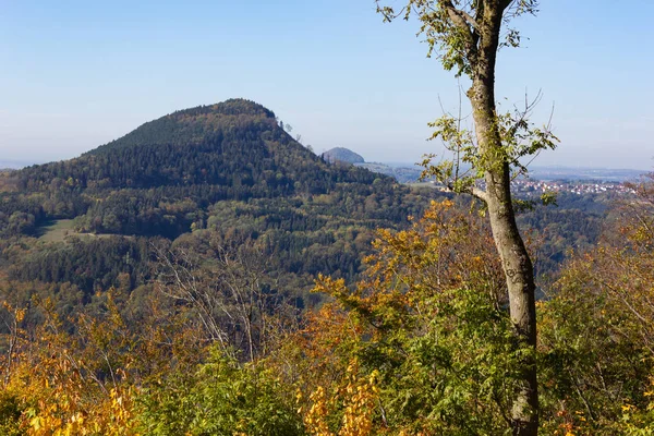 Brittsommar Landskap Berg Med Färgglada Träd Och Skog Södra Tyskland — Stockfoto