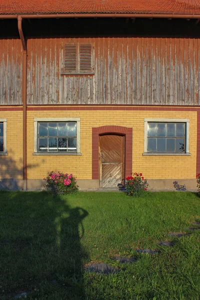 Fachada Edificio Estable Sur Alemania Allgau Tarde Verano Con Sol — Foto de Stock