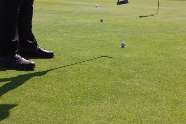 Jouer Golf Jour Été Pelouse Verte Dans Campagne Sud Allemande — Photo