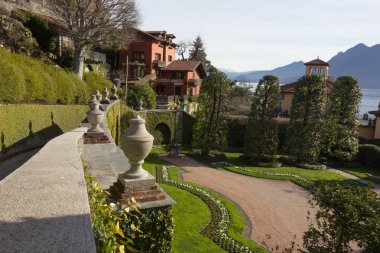 göl, bina ve manzara bahar