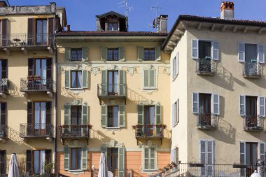 göl, bina ve manzara bahar