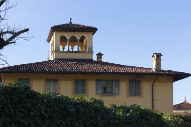 göl, bina ve manzara bahar