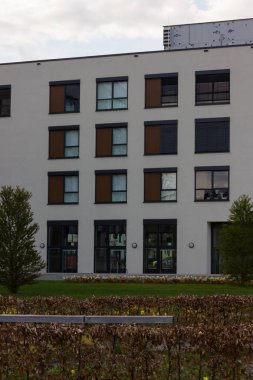 Bina cephe günbatımı zamanında, Almanya.