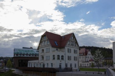Bina cephe günbatımı zamanında, Almanya.