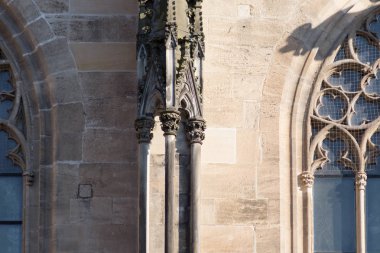 Güney Almanya'da ücretsiz bir imparatorluk şehirde dini bilgi ve süs bir Abbey'de çatı ve cephe sistemleri ile kilise