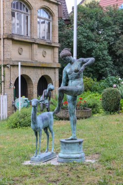kapı ve pencere eşiği ya da bir şehir Güney Almanya Münih ve stuttgart yakınındaki binaların süsler eski cepheler