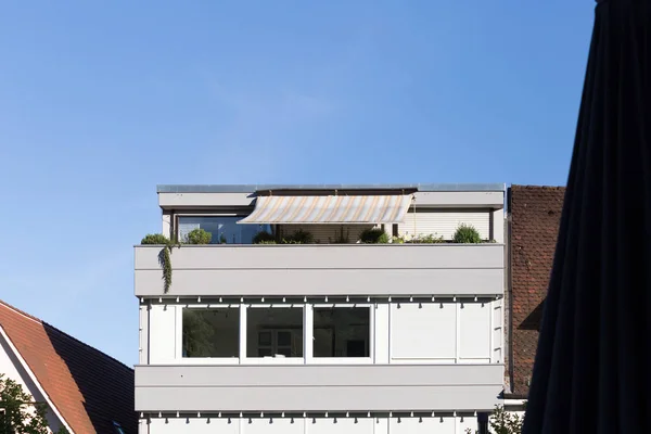 Солнечный День Июне Южной Германии Видите Фасадные Окна Часть Крыш — стоковое фото