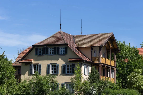 Día Muy Soleado Junio Sur Alemania Ven Casas Rurales Fachadas —  Fotos de Stock