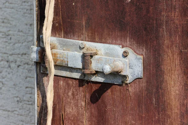 Ouvrir Fermer Fermer Porte Les Bâtiments Avec Ces Pièces Métalliques — Photo