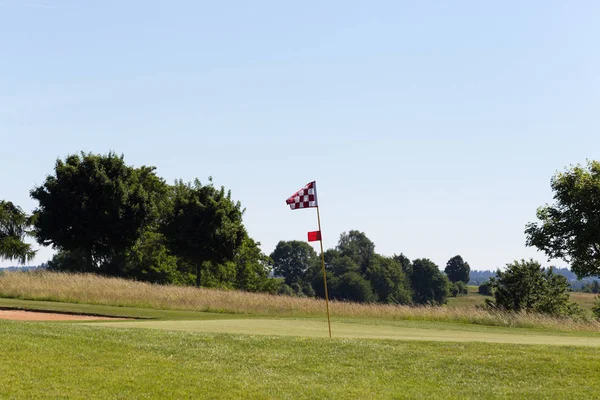 Een Zeer Zonnige Dag Juni Zuid Duitsland Zie Golf Velden — Stockfoto