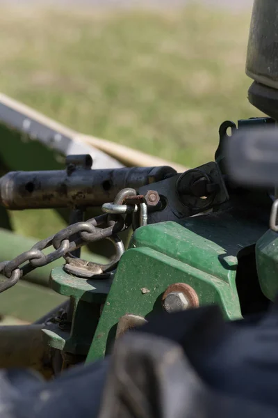 Einem Sonnigen Junitag Süddeutschland Ländlichen Raum Sieht Man Maschinen Räder — Stockfoto